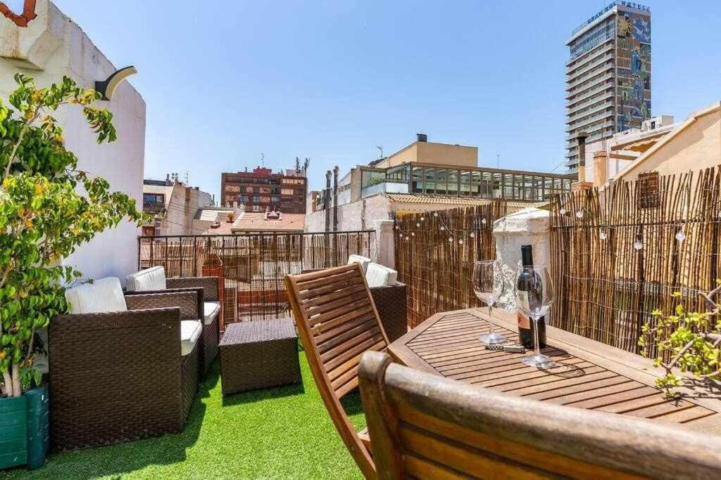 Dirdam Cascoantiguo -Roof Top -4 Min Playa アリカンテ エクステリア 写真